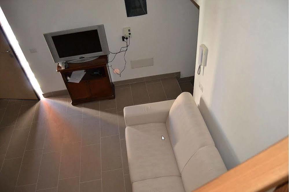 Residence Blue Pearl Камерота Екстериор снимка