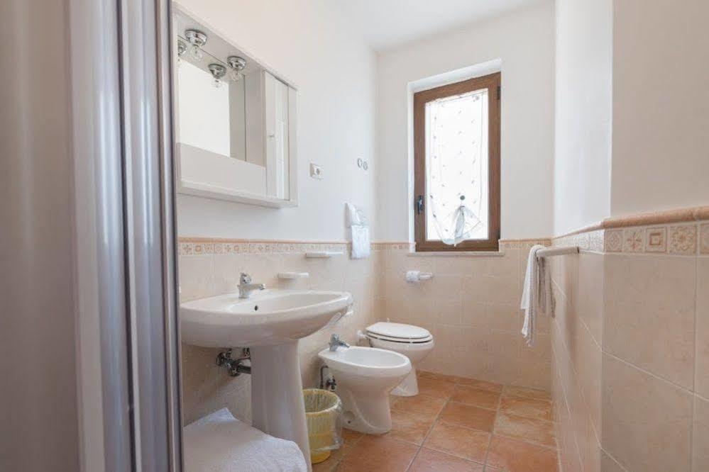 Residence Blue Pearl Камерота Екстериор снимка