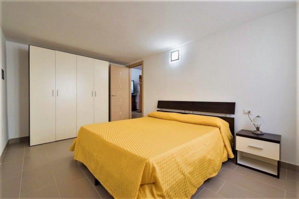 Residence Blue Pearl Камерота Екстериор снимка