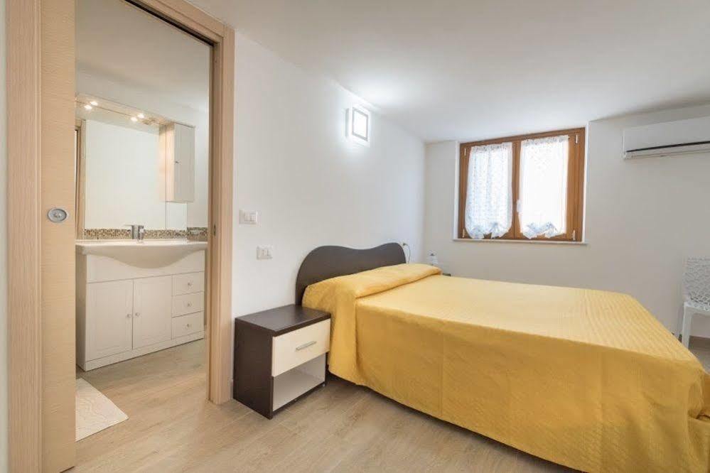Residence Blue Pearl Камерота Екстериор снимка