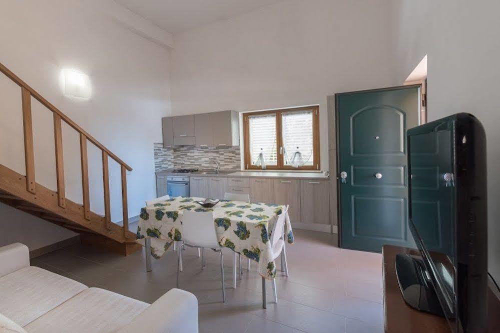Residence Blue Pearl Камерота Екстериор снимка